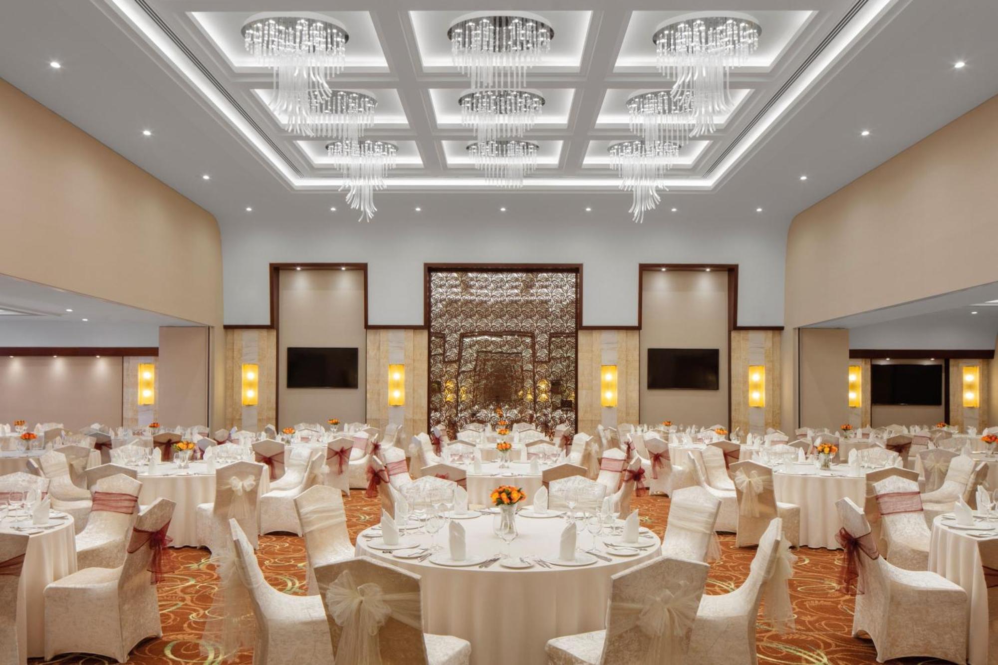Grand Millennium Business Bay Hotel 5*
