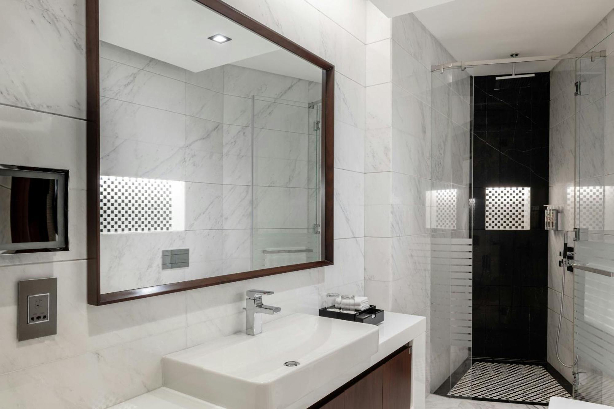 Grand Millennium Business Bay 5* Dubai