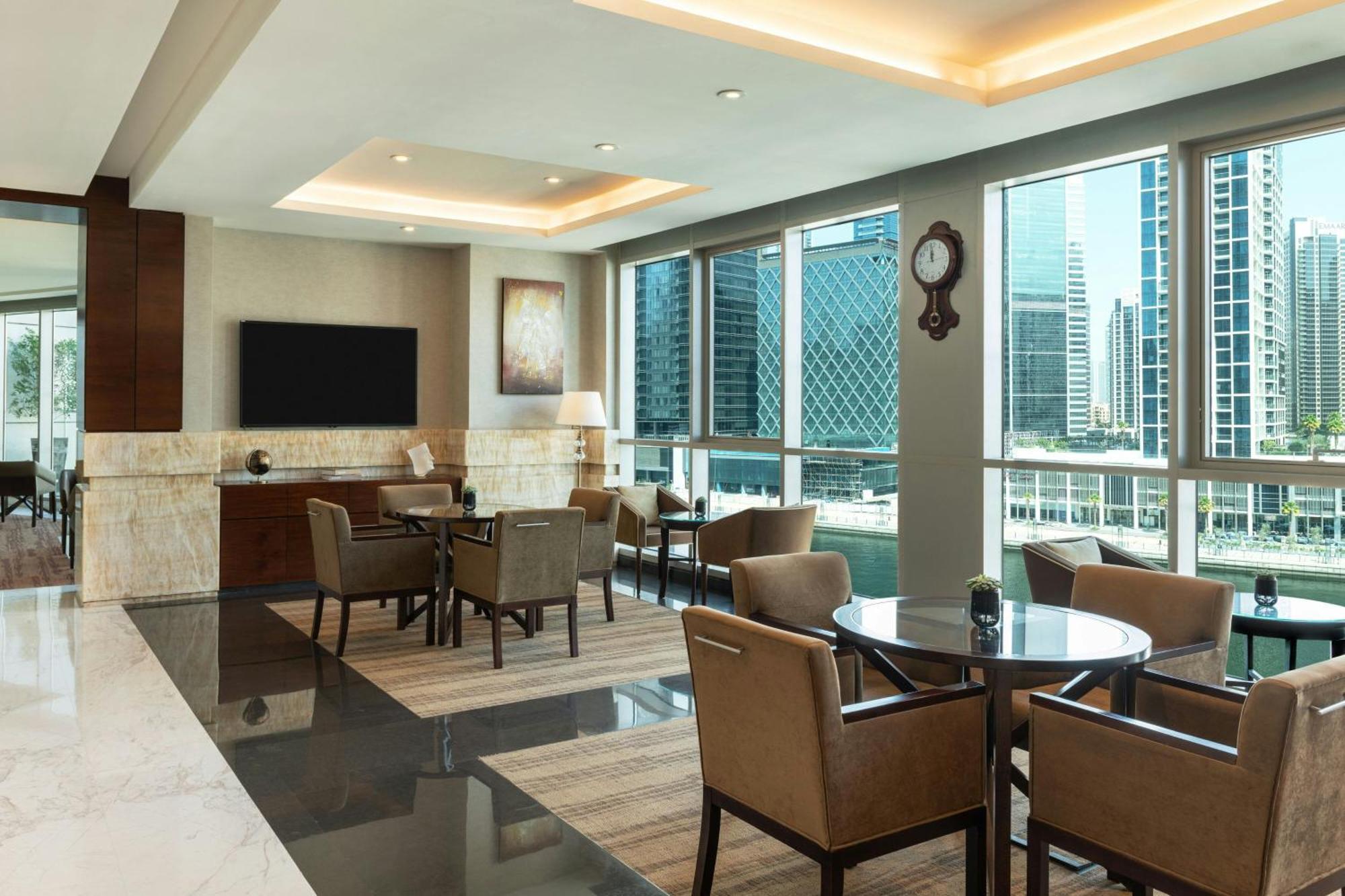 Grand Millennium Business Bay 5*