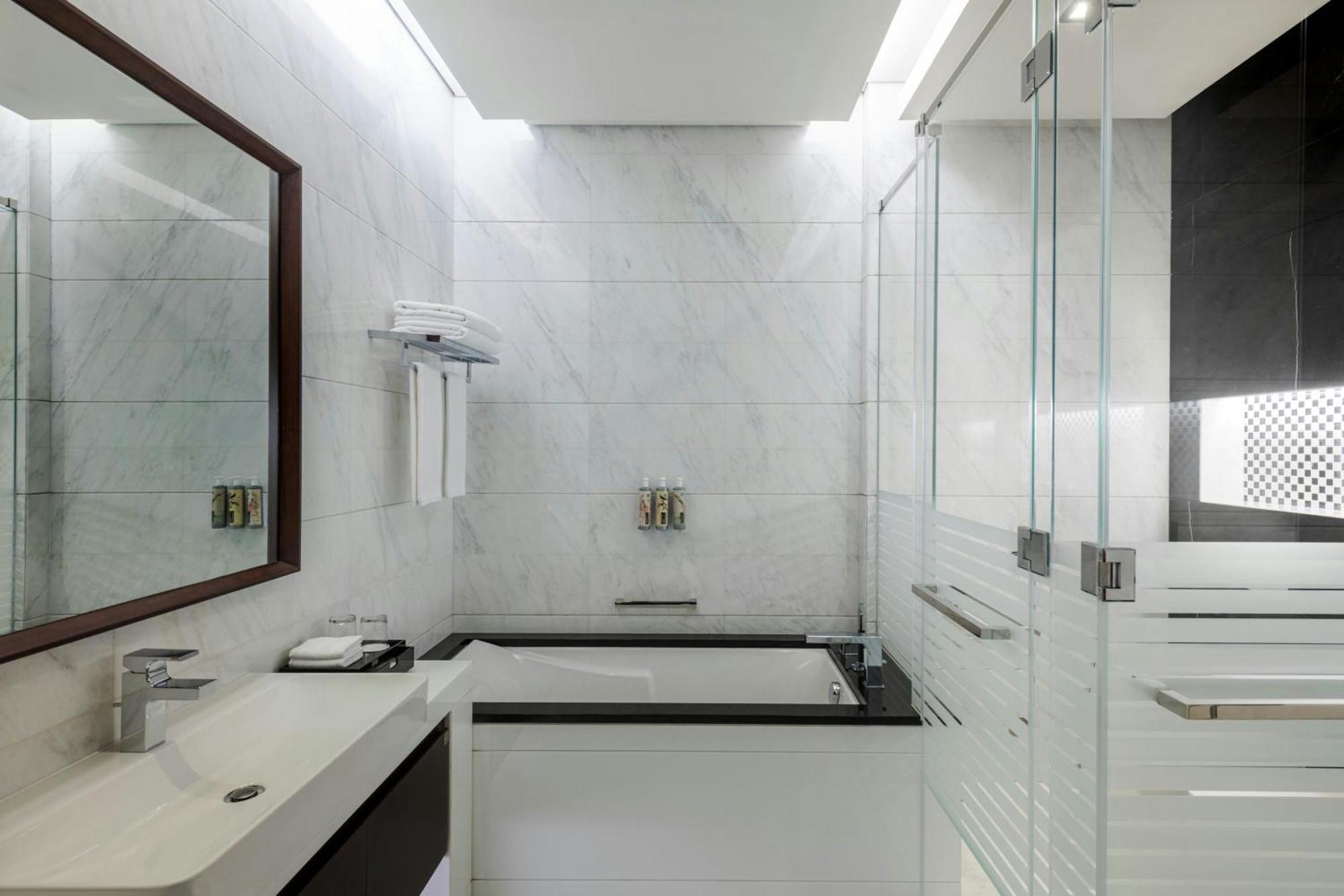 Grand Millennium Business Bay 5* Dubai