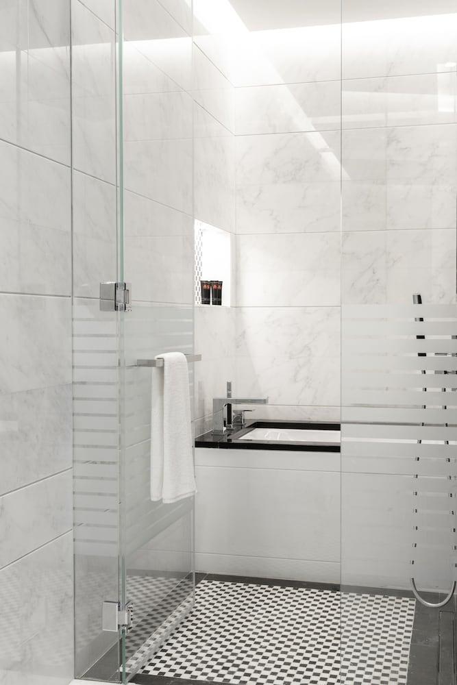 Готель Renaissance Business Bay Hotel,